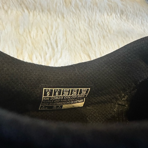 Sketchers Women’s Gratis Strolling Sneaker Shoes Size 9 M 2 Pairs - Picture 12 of 16